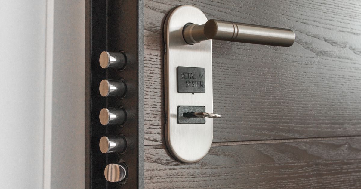 locksmith shop keys — Avondale Chicago Locksmith
