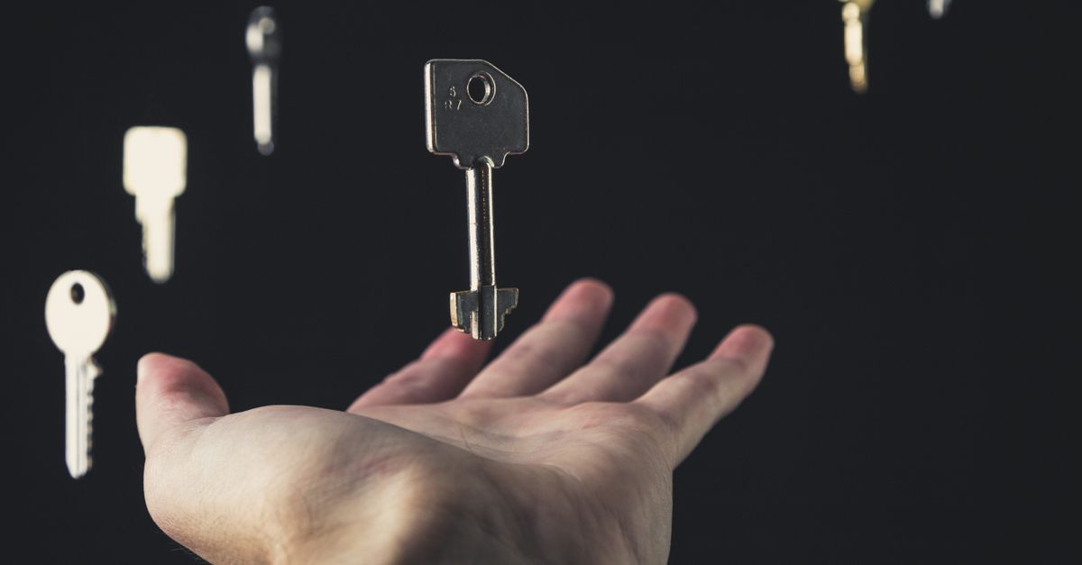 locksmith service technician — Avondale Chicago Locksmith