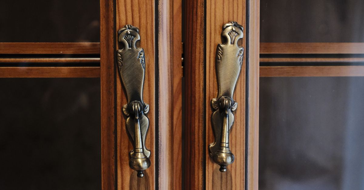 door security hardware — Avondale Chicago Locksmith