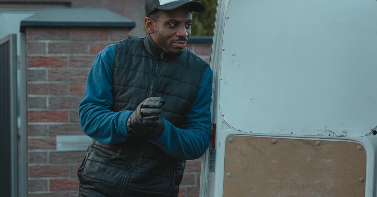 locksmith service technician — Avondale Chicago Locksmith