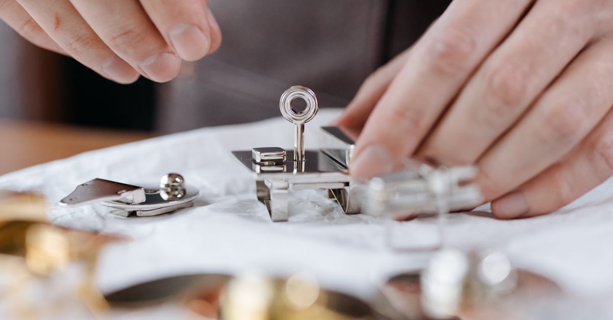 locksmith tools keys — Avondale Chicago Locksmith