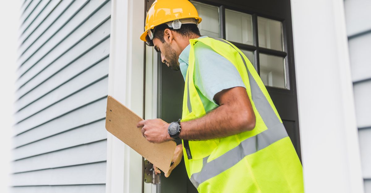 locksmith service technician — Avondale Chicago Locksmith