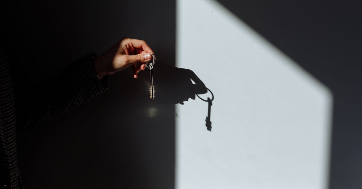 locksmith shop keys — Avondale Chicago Locksmith