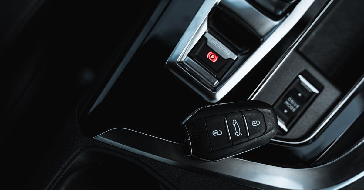 How Car Key Fob Programming Actually Works — Avondale Chicago Locksmith