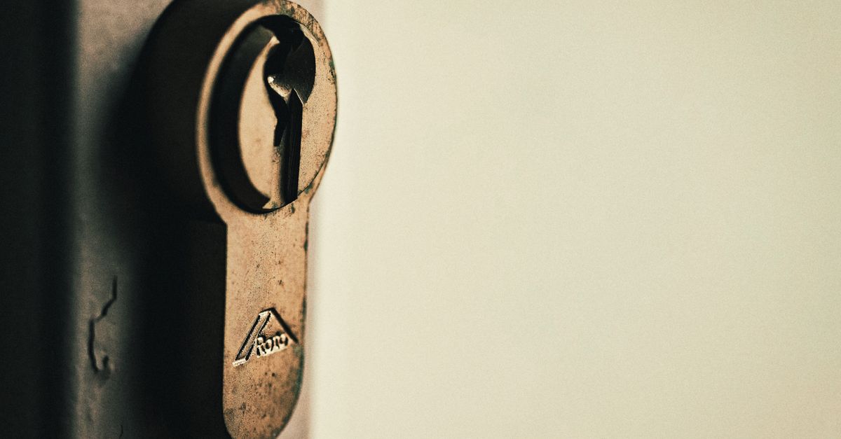 Emergency Locksmith Response: When You Cannot Wait Until Morning — Avondale Chicago Locksmith